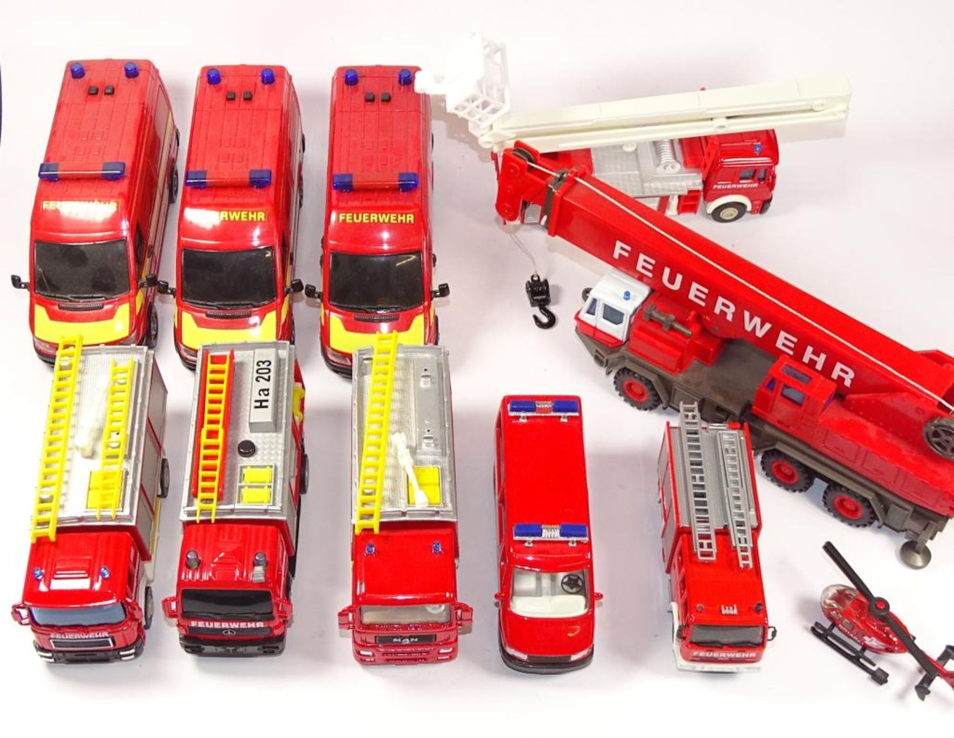 Karton mit 15x div. Feuerwehrwagen etc., div. Hersteller - Bild 5 aus 9