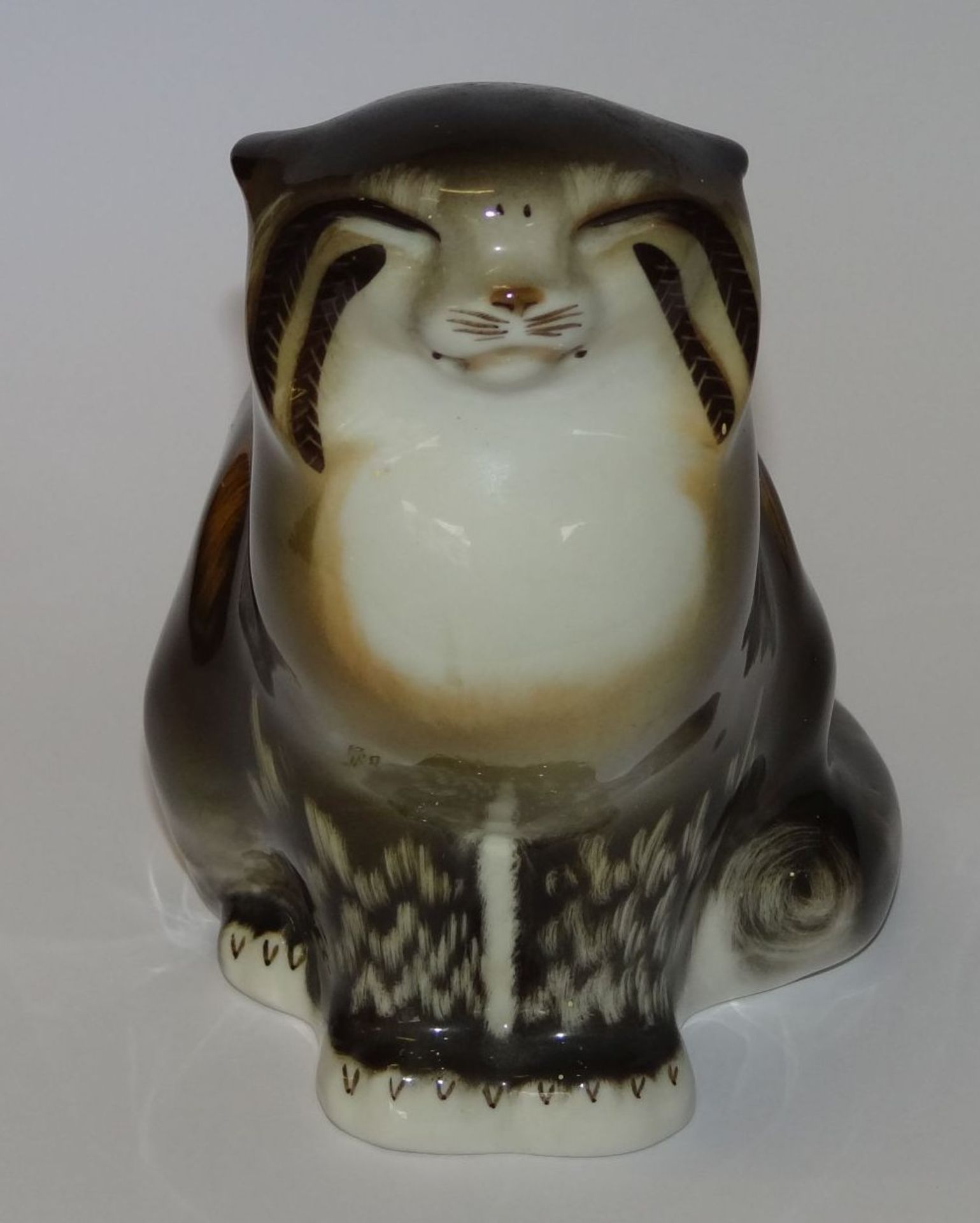 sitzende Katze, bemalt, Russland, Lomonossow, St. Petersburg, H-14,5 cm