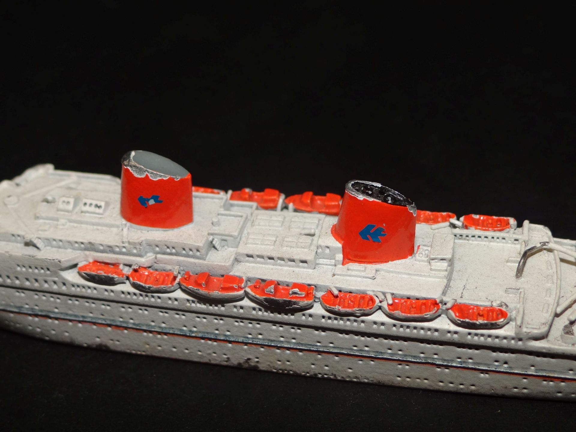 Modell Schiff von Conrad, iHolzboden mit Plexiglas, , dieses mit kl. Loch, H-7 cm, L-25 cm,anbei - Bild 7 aus 10
