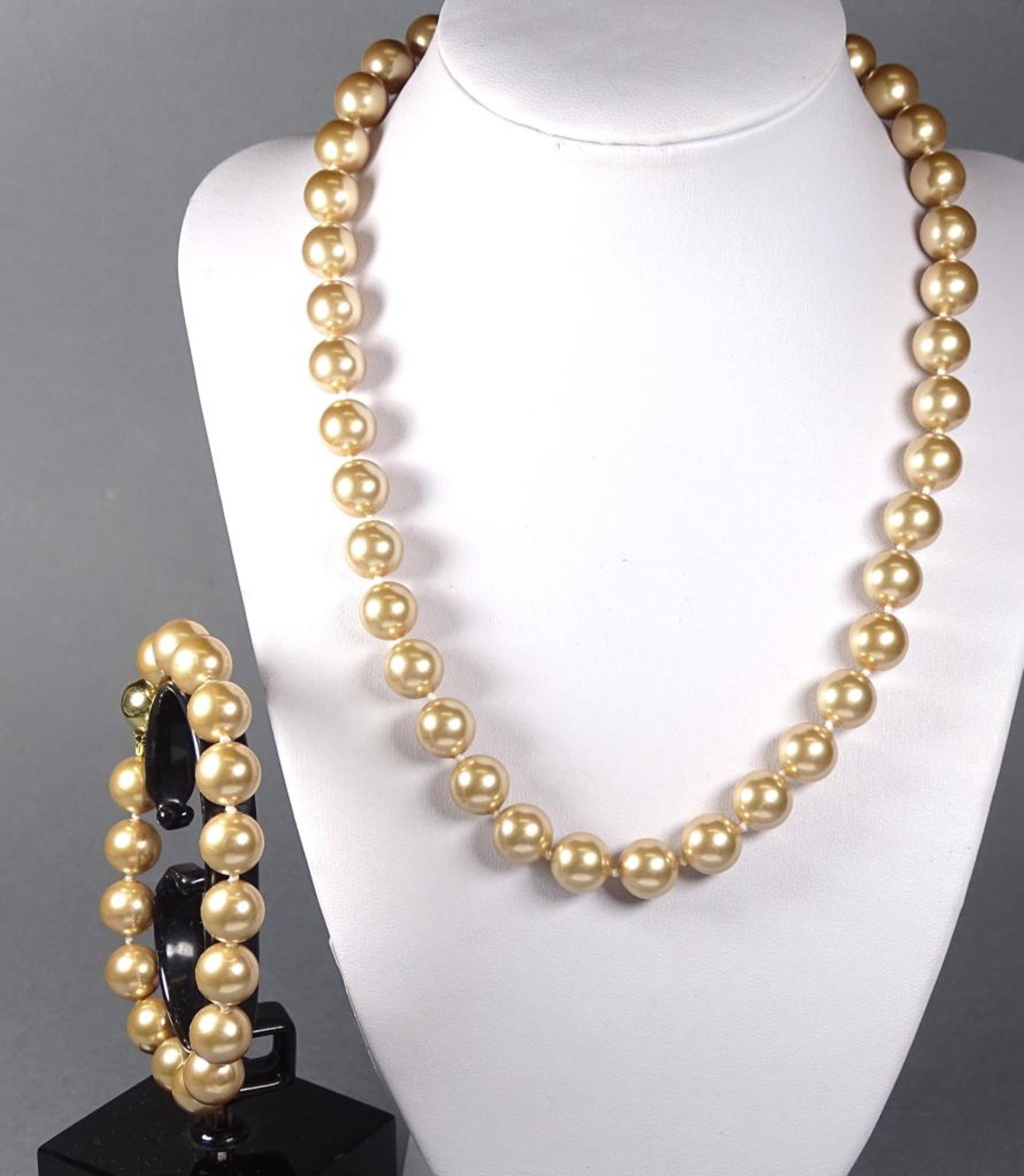 Muschelkern Perlen Set, Halskette und Armband,Goldschließen 750er, Kette L- 42cm,Armband L- 20c