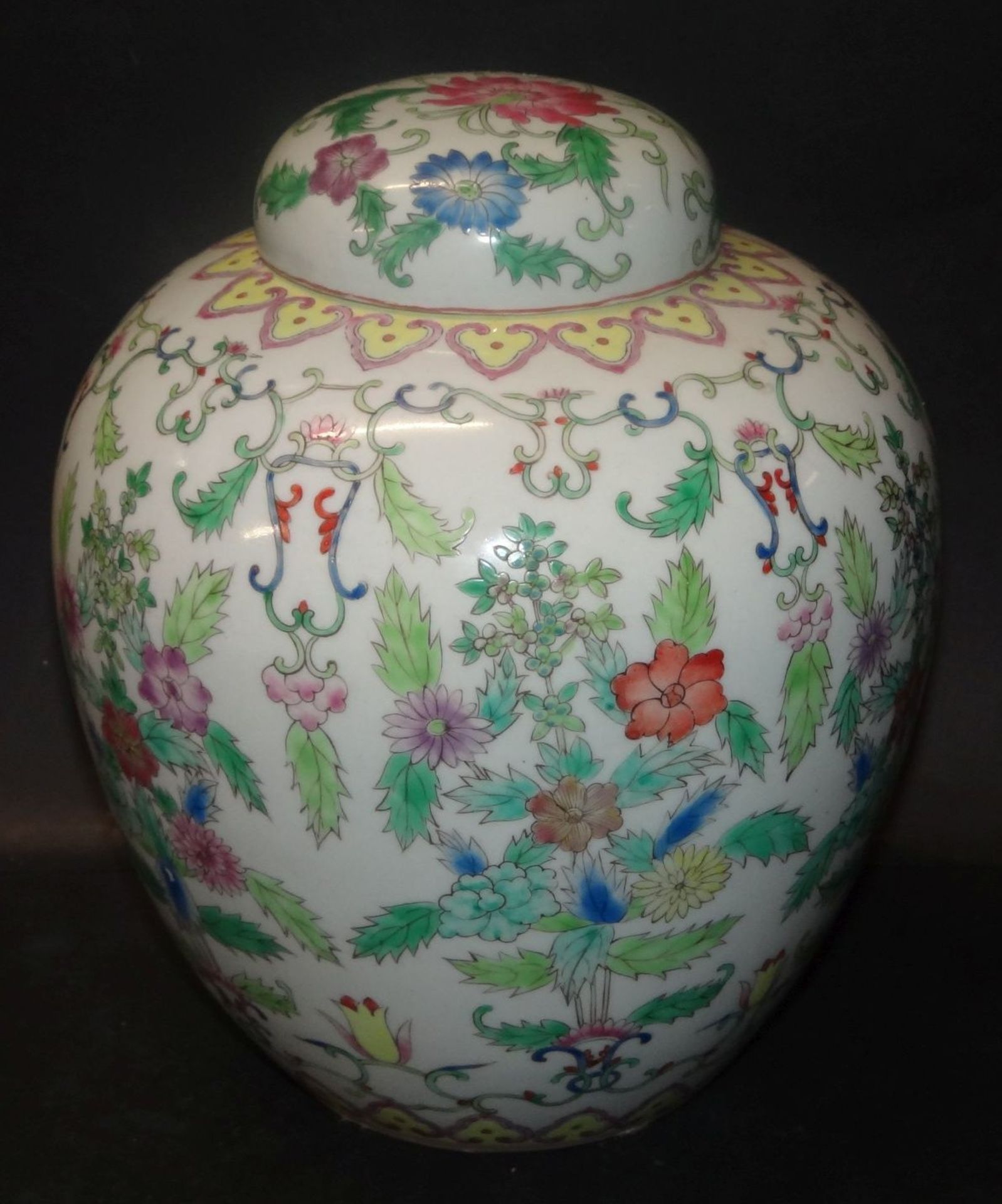 grosser, floral bemalter Ingwer-Deckeltopf, China, H-24 cm