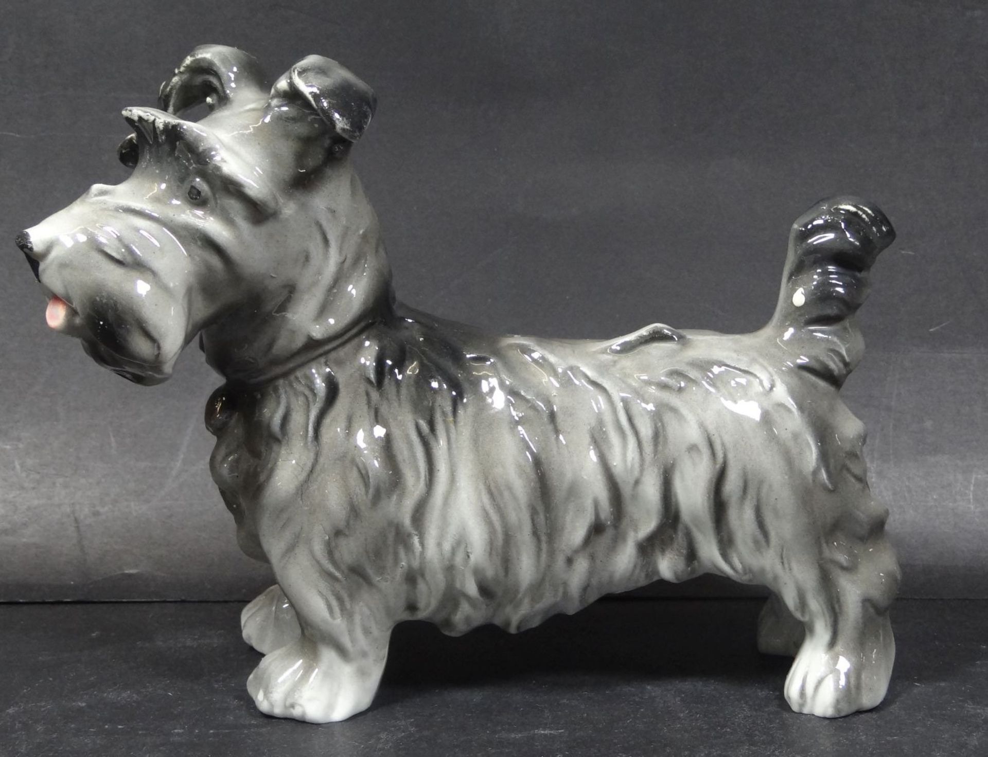 grosser Schnauzer, undeutl. grün gemarkt, H-13 cm, L-17 c