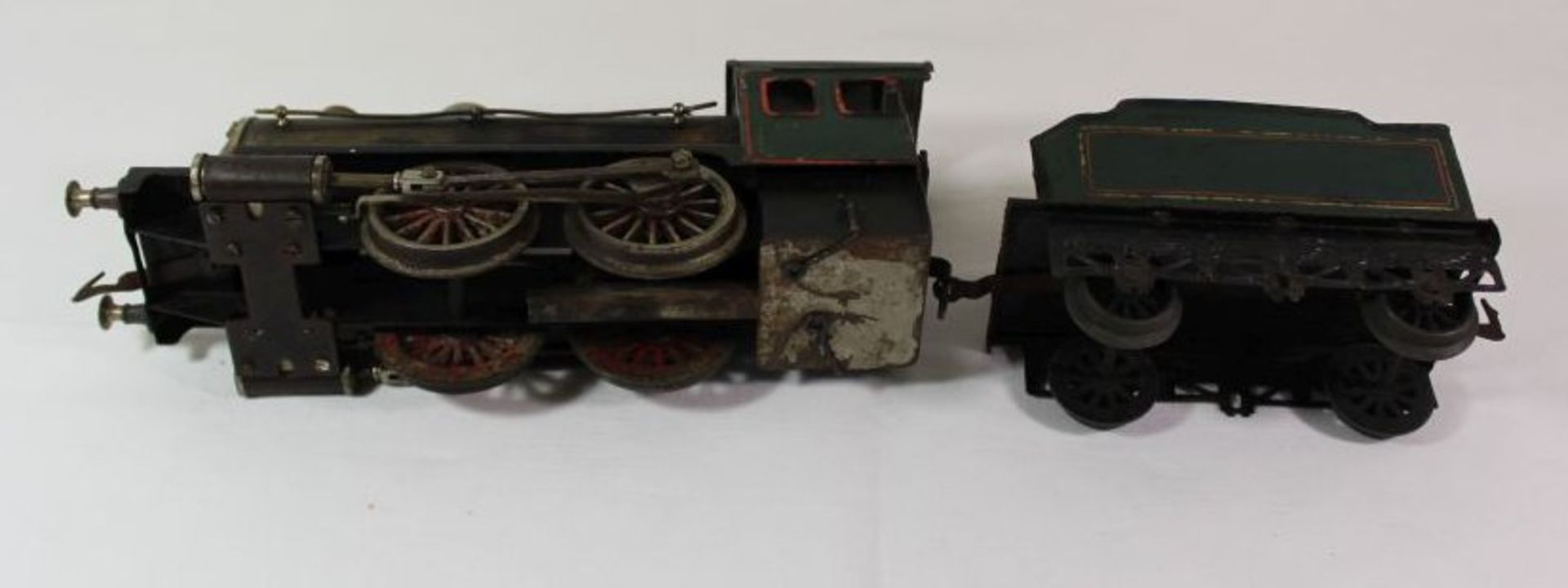 alte Lokomotive, wohl Bing, Spiritus-Dampfbetrieb, stark bespielte Erhaltung, für Bastler!, H-12cm - Bild 3 aus 7