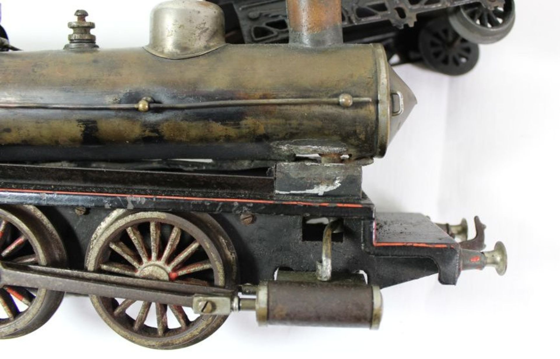 alte Lokomotive, wohl Bing, Spiritus-Dampfbetrieb, stark bespielte Erhaltung, für Bastler!, H-12cm - Bild 5 aus 7