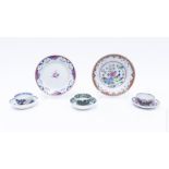 (8) Oriental porcelain dishes.