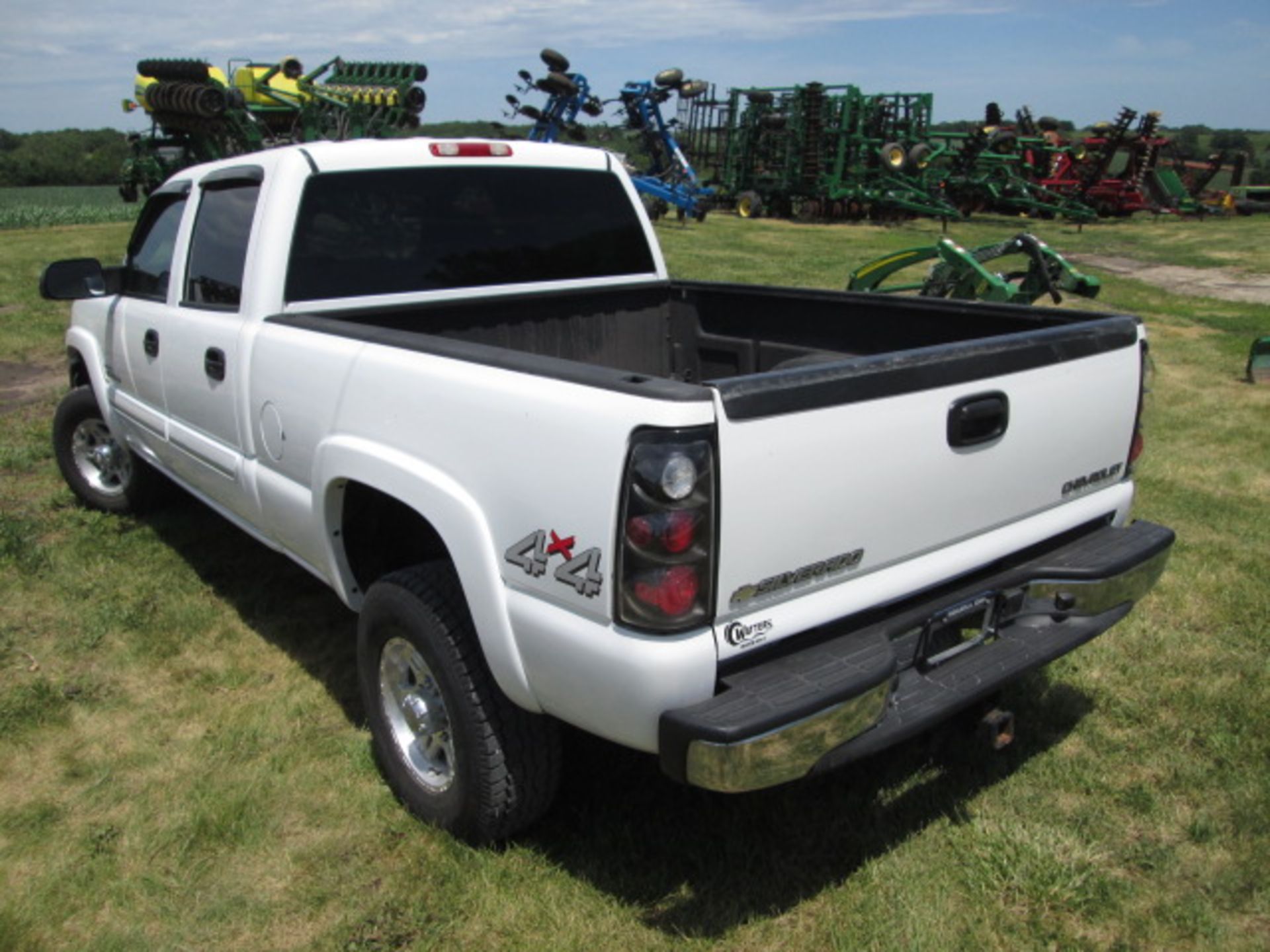 2003 Chevrolet 2500 HD Diesel - Image 4 of 10