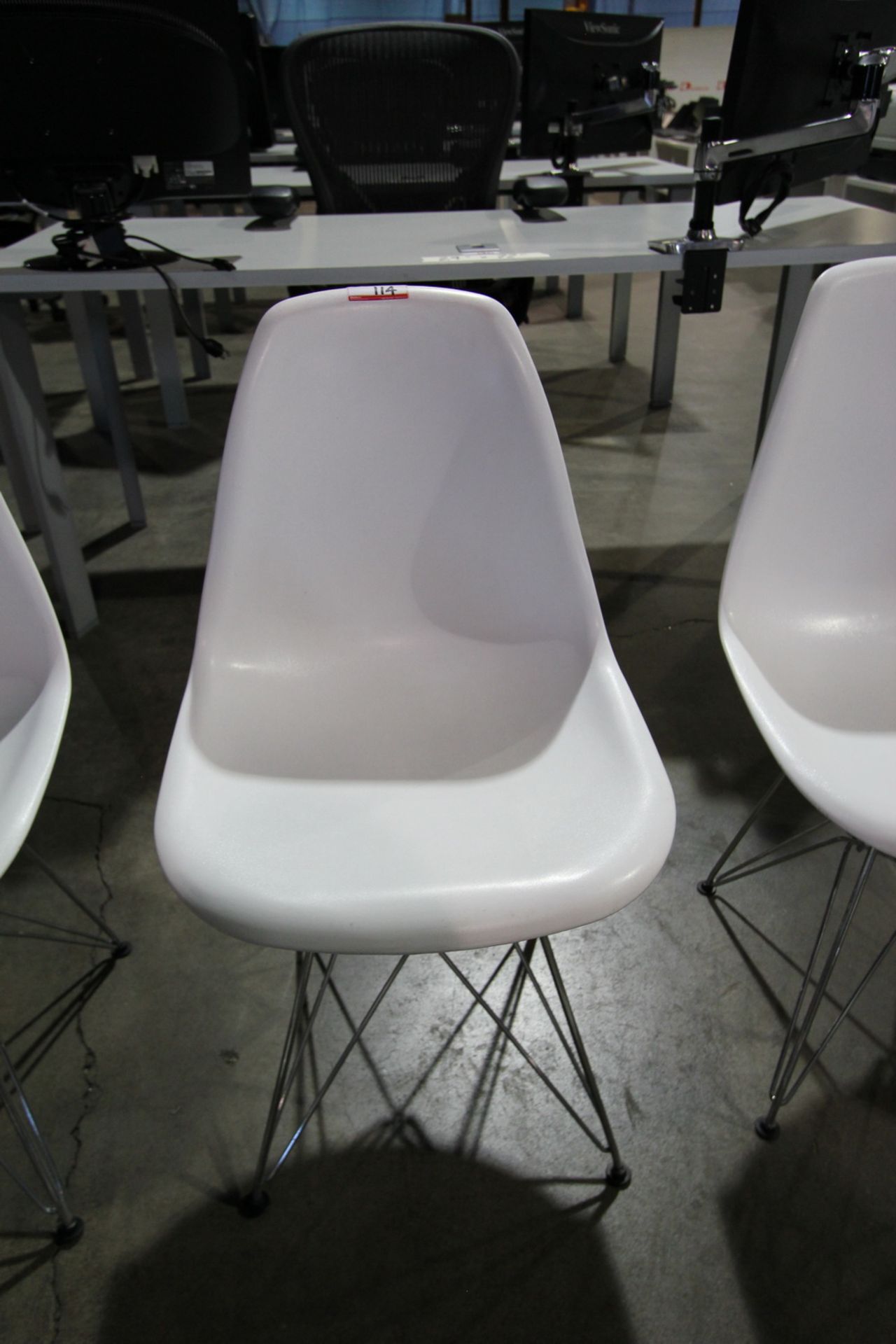 HERMAN MILLER EAMES WHITE MOLDED PLASTIC GUEST CHAIRS W/ CHROME BASE