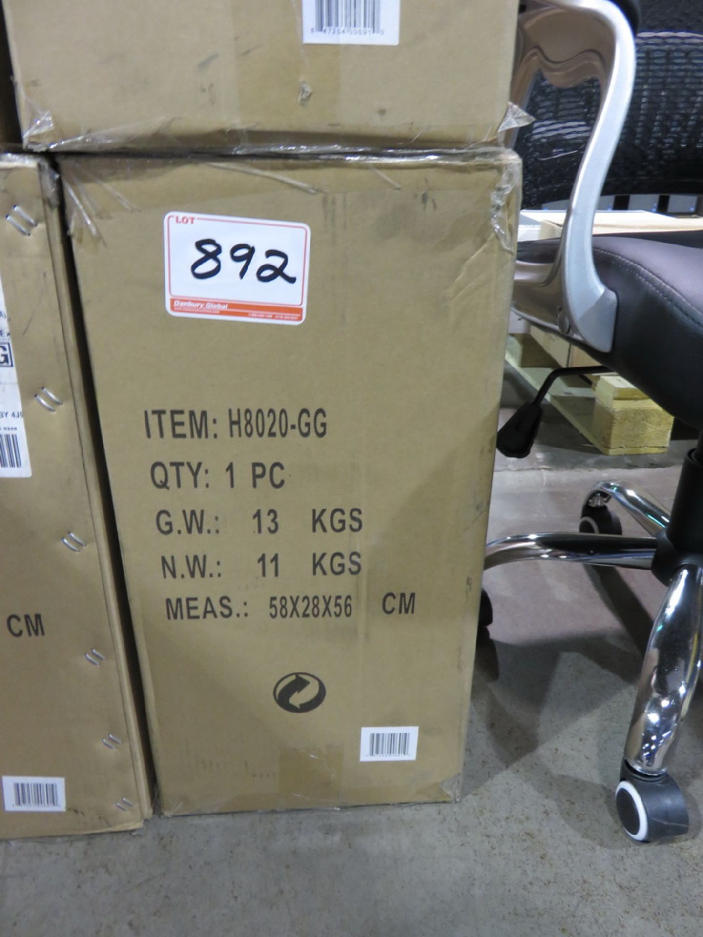 NEW - BLACK H8020-GG PNEU ARM CHAIR (IN BOX)