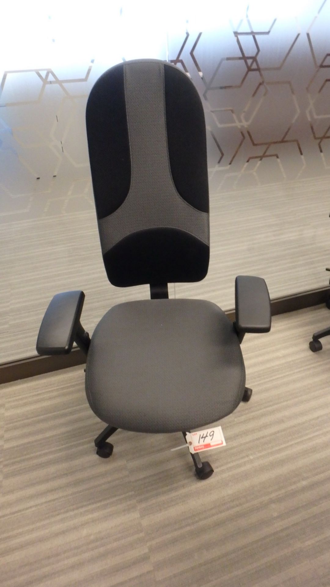 GLOBAL OBUS-ULTRA-FORME 2-TONE BLACK/GREY HIGH-BACK MULTI-TILT CHAIR