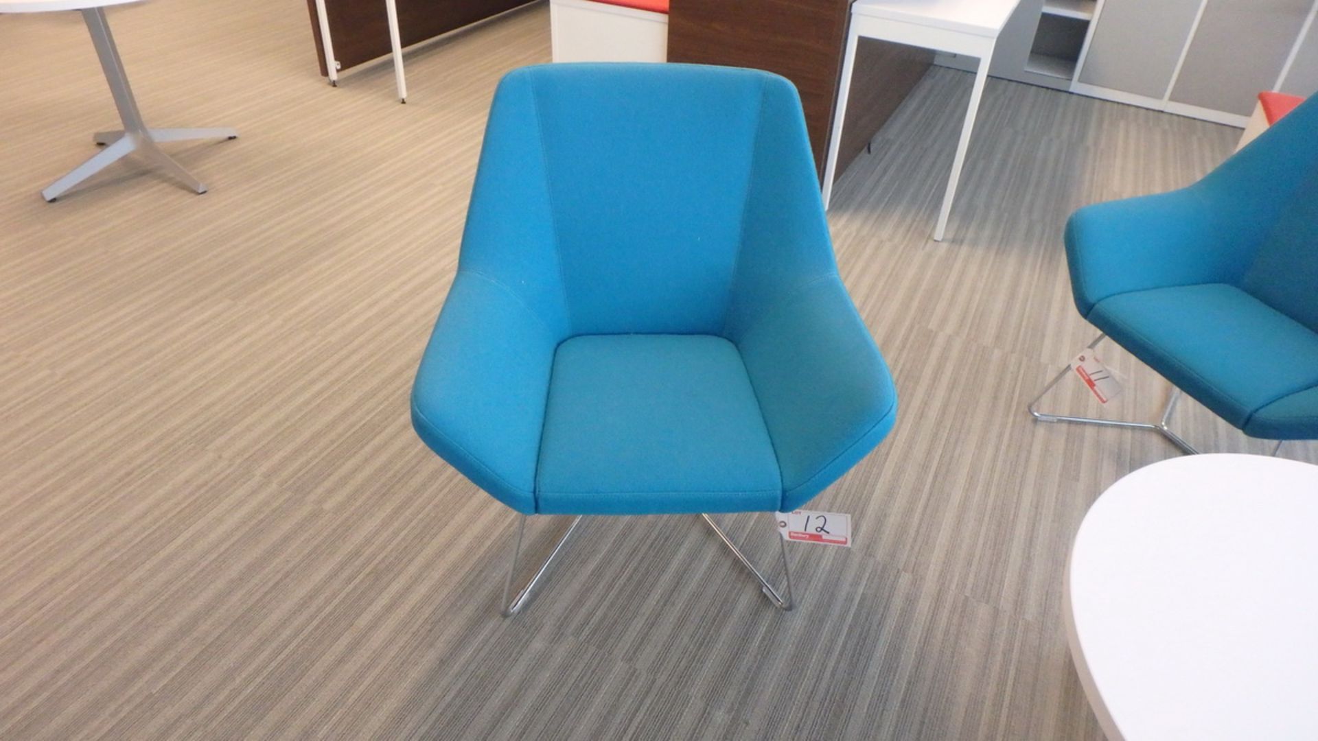 KEILHAUER CAHOOTS BLUE FABRIC LOUNGE CHAIR