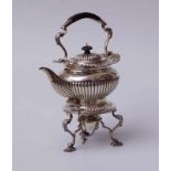 Teekanne mit Stövchen im Regency Stil London 1905 Bestehend aus Brenner Stövchen und Kanne,