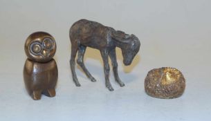 3 Tierbronzen Esel mit angelegten Ohren -dunkelbraune Patina -unsigniert, 14x11cm, Igel
