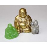 3-teiliges Konvolut Kleinplastiken jadefarbenes Glas, Bronze und Speckstein, bestehend aus 2 Buddha-