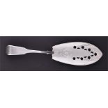 A fine quality George III silver fish slice having oval pierced and engraved blade, hallmarked