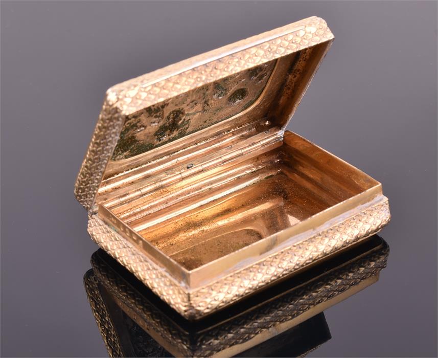 A Continental silver gilt snuff box indecipherable marks, the shaped rectangular gilt body with - Image 2 of 2