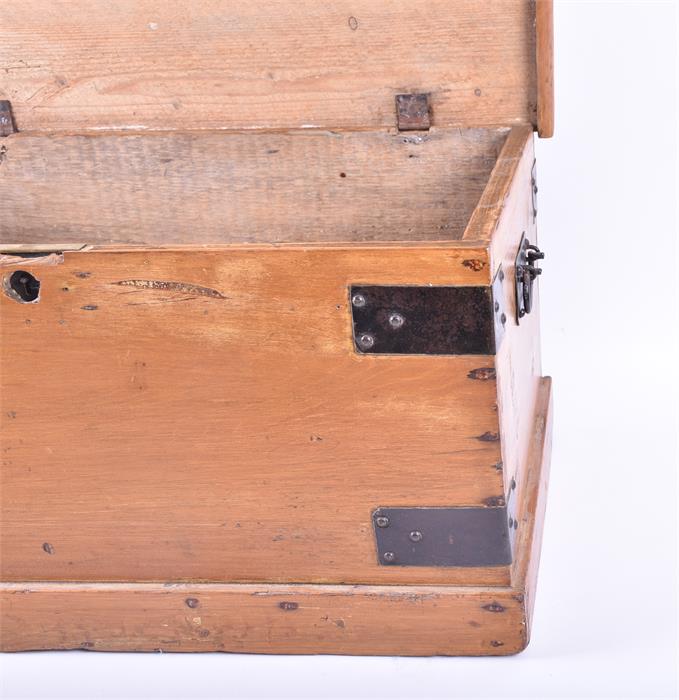 A small Victorian pine trunk with wrought iron handles and metal strap work. 61 cm wide. - Image 7 of 9