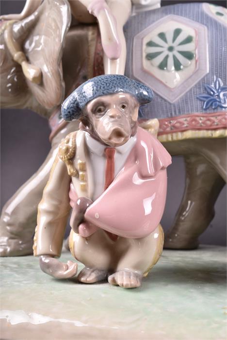 A large limited edition Lladro figure group entitled 'Circus Parade' figures include a chimpanzee - Image 5 of 6