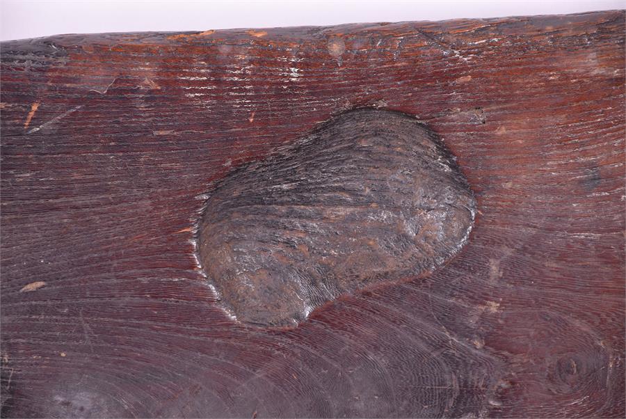 An 18th century oak and elm six-plank coffer the hinged lid opening to reveal double compartment - Image 4 of 12