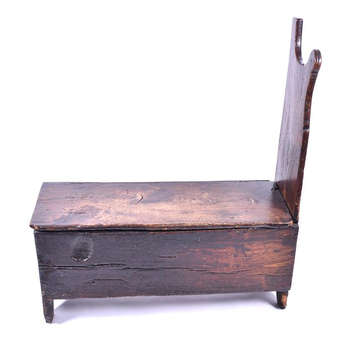 An 18th century oak and elm six-plank coffer the hinged lid opening to reveal double compartment - Image 2 of 12