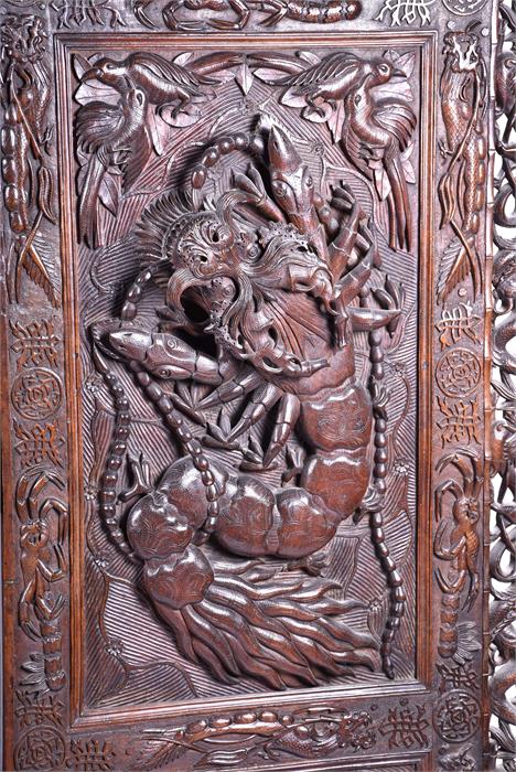 A large and impressive early 20th century Oriental hardwood screen the three panels elaborately - Image 6 of 17