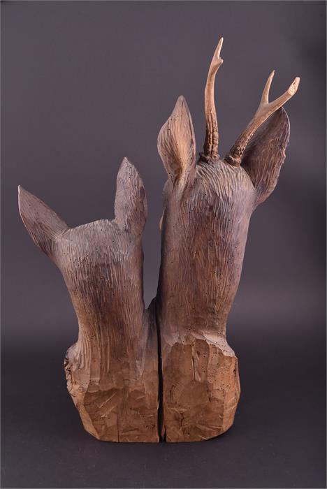 An early 20th century Black Forest carving of a stag and doe the heads carved from one piece of wood - Image 6 of 6