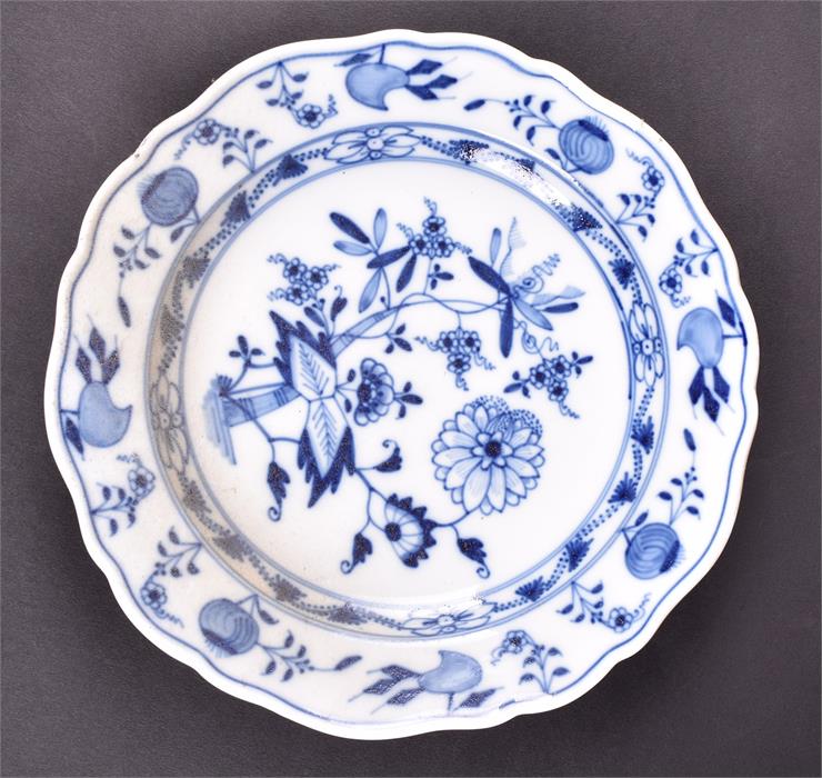 A Meissen blue and white onion pattern part dinner service comprising two lidded tureens, five - Image 12 of 15