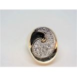 2 Tone Signet Ring With Twirl Design