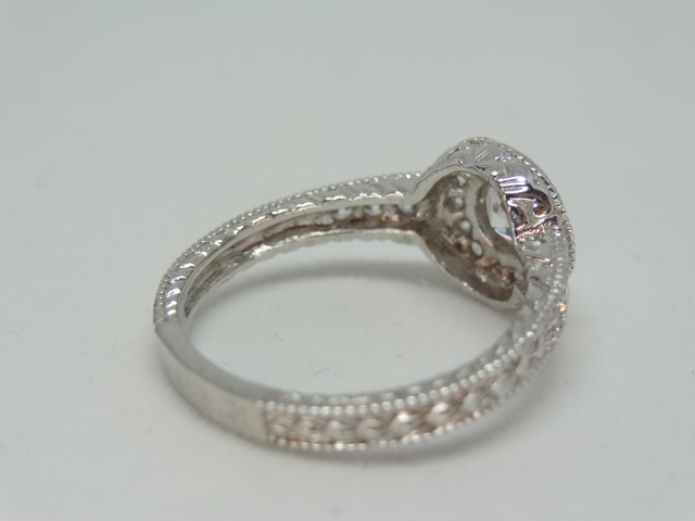 Ring Halo design ring with high grade cubic zirconia 10k white gold Size: N 1/2 . - Image 4 of 5