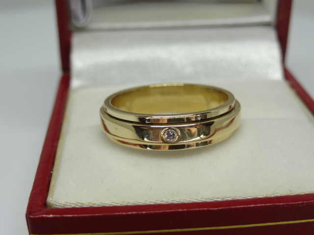 Piaget Possession Diamond Gold Ring