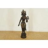 Bronzen sculptuur van Shiva op lotustroon, h. 85 cm.