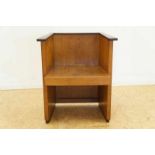 An oak armchair, "Amsterdamse School" Eiken Amsterdamse school armstoel met palissander armrusten