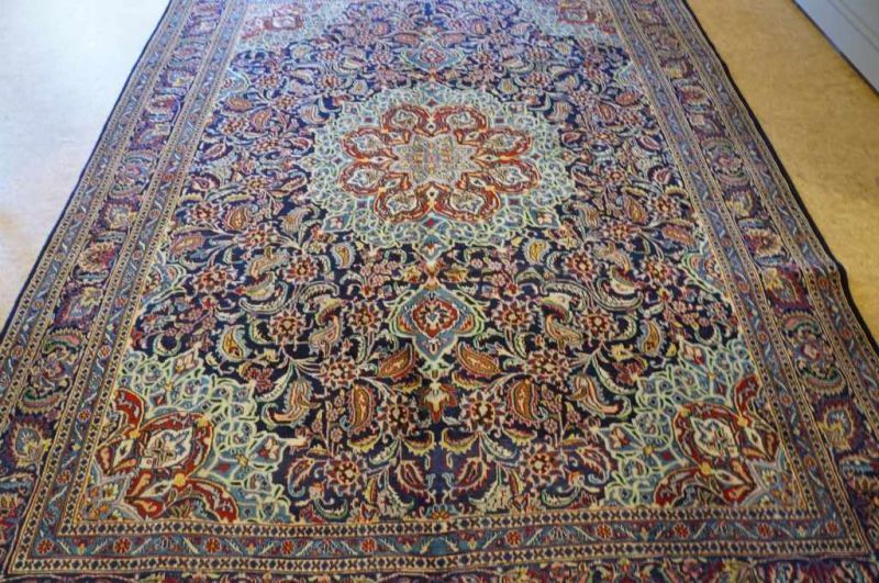 Tapijt, Mashad 390 x 285 cm. A carpet, Mashad 390 x 285 cm.