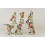 Een set van 6 porseleinen vogeltjes, h. 17cm. A selection of 6 porcelain sculptures of bird, h. 17