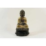 Bronzen sculptuur van Boeddha op lotustroon, h. 38 cm. A bronze sculpture of Buddha on lotus throne,