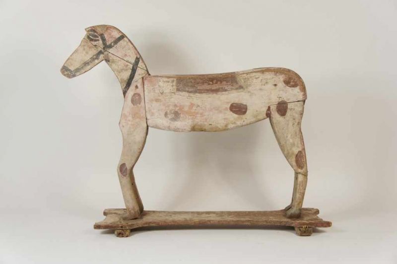 Polychroom houten speelgoed paard, 19e eeuw h.62,5 cm. A polychroom children play horse, 19th