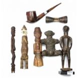 Divese Tribale objecten o.a. Yaka, en Tanzania, houten en terracotta figuur.