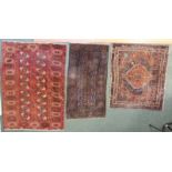 Afghan kleed, Belouds kleed en Kaskai kleed 185 x 131 cm; 160 x 84 cm; 118 x 140 cm.