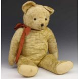 Teddybeer, ca. 1940 l. 70 cm.