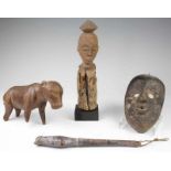 Diverse Afrikaanse objecten, o.a. Yaka, oude houten buste en Dan masker.
