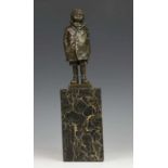 Bronzen sculptuur; Jongetje, op marmeren voet. Gesigneerd Nick totale hoogte 30 cm,