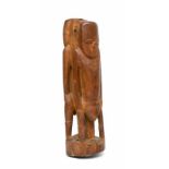 PNG, Ramu, dubbelfiguur; man en vrouw figuur met de rug verbonden. Met vrijgestoken armen en benen