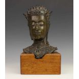 Thailand, mogelijk antiek bronzen Boeddhahoofd, met resten van vergulsel h. 21 cm. Herkomst: Via