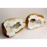 Dubbele Geode 27 x 14 x 13 en 26 x 20 x 19 cm.