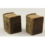 Twee antiquarische miniatuur boeken; 'Kern der kerkelijke historie'. Uitgave A. Blusse, Dordrecht,