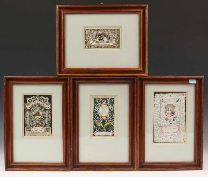 Vier religieuze knipsels met aquarel, 19e eeuw, o.a. 'Reine Liebe Gott Giebe' 6 x 10 cm.