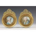 Frankrijk, paar ronde portretminiaturen op ivoor, 19e eeuw; Louis XVI en Antoinette 'Dux', in