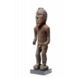 Cameroon, Kaka (Keaka), Cameroon, Kaka, standing male figure With broad shoulders, bend arms next to