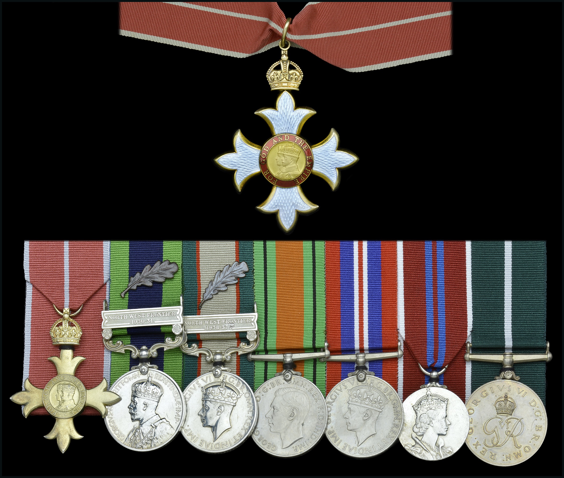 GROUPS AND SINGLE DECORATIONS FOR GALLANTRY