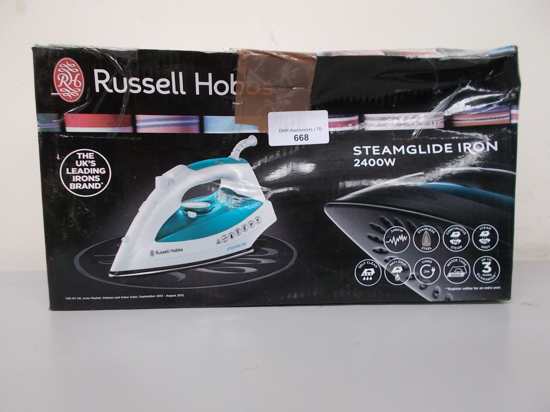 1 BOXED RUSSELL HOBBS STEAMGLIDE 2400W IRON