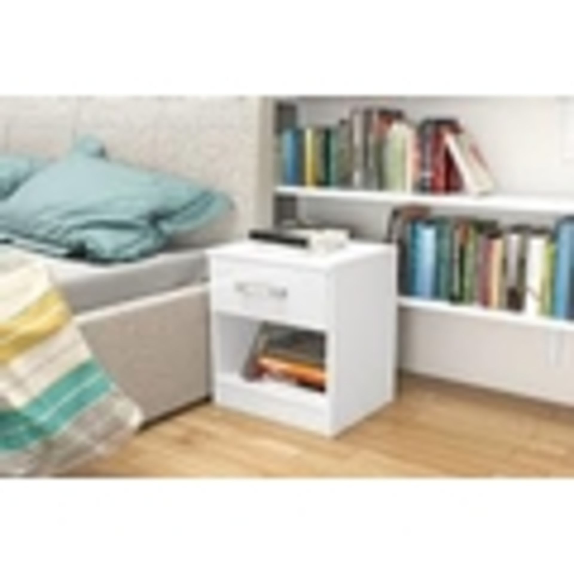 1 BRAND NEW BOXED REFLECT WHITE 1 DRAWER BEDSIDE CABINET